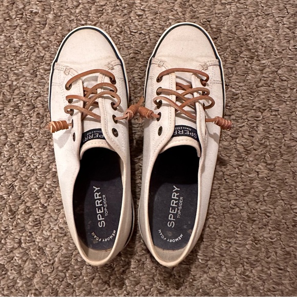 Off White Sperry 7.5 Slip On Shoes - Picture 2 of 4